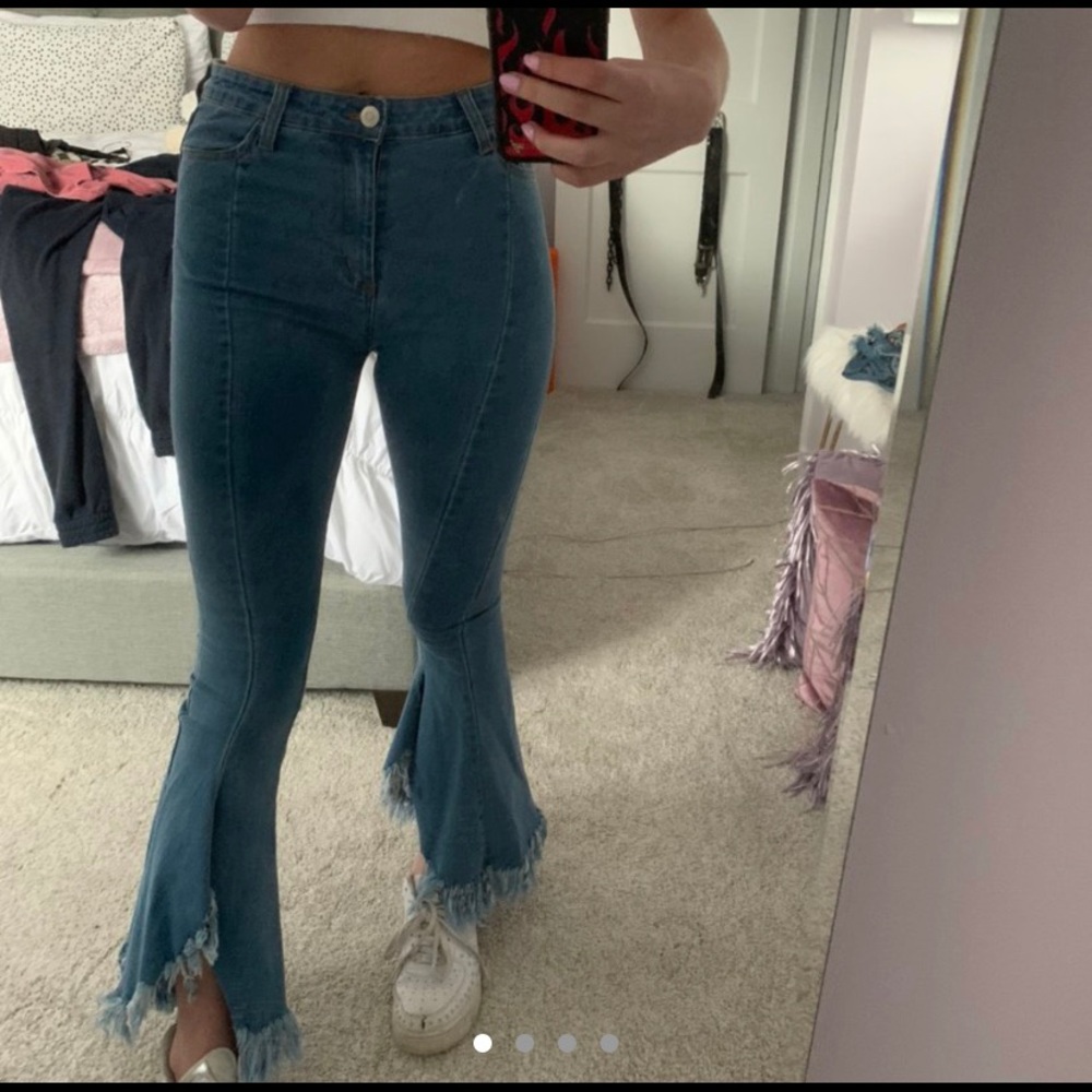 Bell Bottom High-waisted Jeans